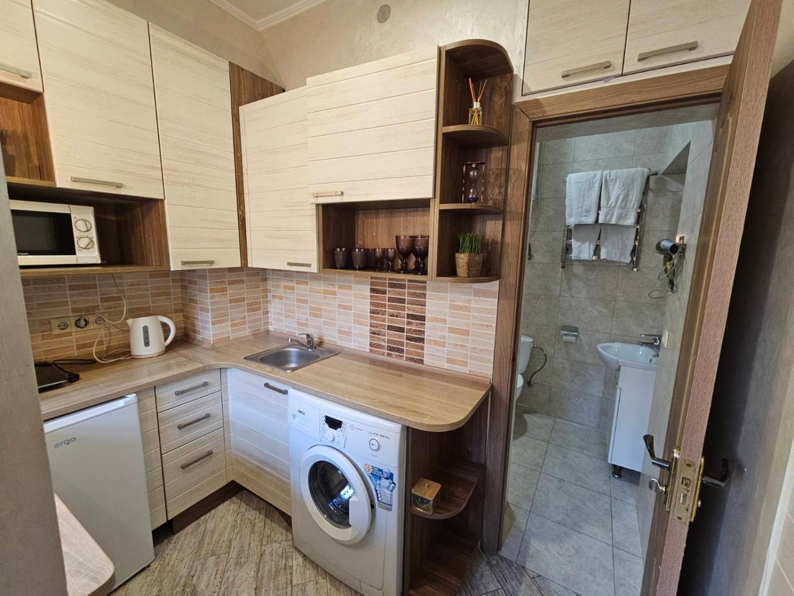 Apartment On Horodotska Street Lviv Exterior foto